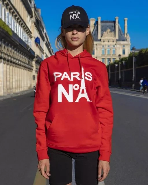 SWEAT À CAPUCHE ROUGE IMPRIMÉ FACE LOGO PARIS N°1 BLANC