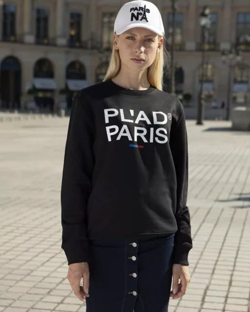SWEAT COL ROND NOIR IMPRIMÉ FACE PL'AD PARIS LOGOTYPE BLANC