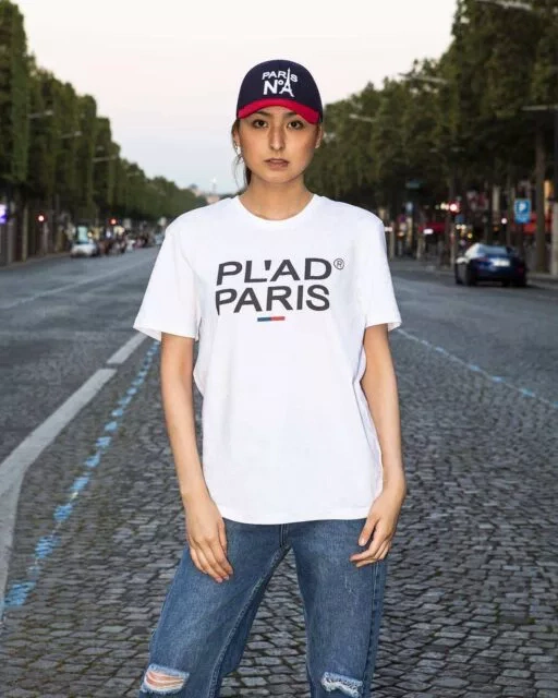 T-SHIRT COL ROND BLANC IMPRIMÉ FACE PL'AD PARIS LOGOTYPE NOIR